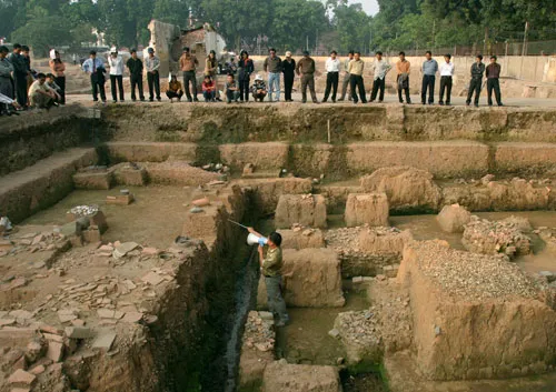 Một góc khu di tích thành Cổ Loa