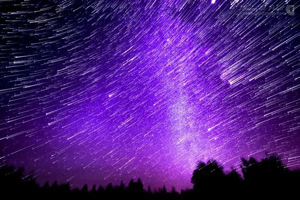 mưa sao băng Leonids có hình dạng giống bờm sư tử