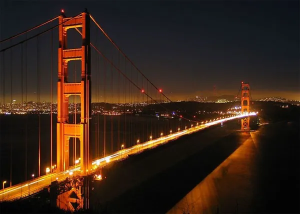 Cầu Cổng Vàng là một biểu tượng quốc tế của San Francisco