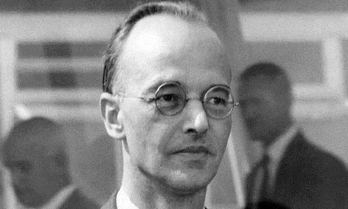 Klaus Fuchs là một trong những gián điệp nổi tiếng nhất trong Chiến tranh Lạnh.