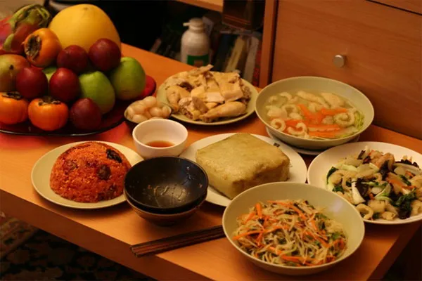 Tiệc xuân vui nhưng phải “lành”