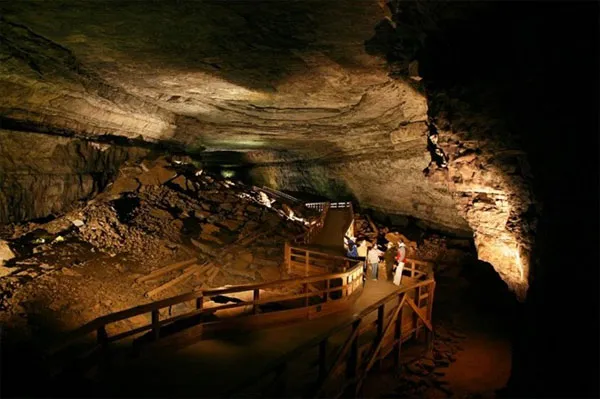 Hệ thống hang dài nhất thế giới là hang Mammoth-Flint Ridge
