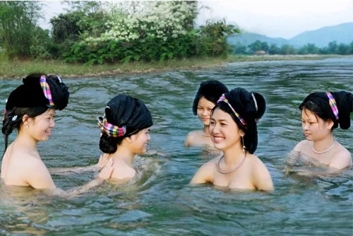 tắm tiên