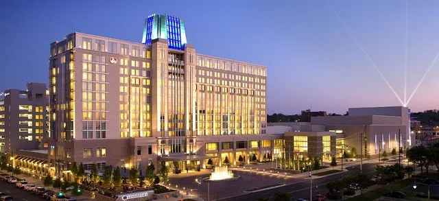 Khách sạn Montgomery – 4816 tấn