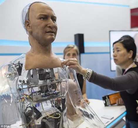 Robot mỉm cười nhờ những thiết bị điều chỉnh xung quanh miệng