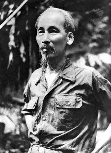 Chân dung Hồ Chủ tịch sau ngày toàn quốc kháng chiến chống thực dân Pháp thắng lợi.