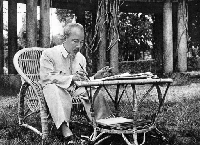 Chủ tịch Hồ Chí Minh