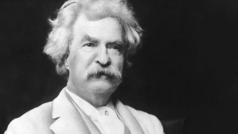 Mark Twain dự đoán bản thân sẽ qua đời khi người ta nhìn thấy sao chổi Halley lần tiếp theo. Quả thật, ông đã qua đời vào năm 1920, khi ngôi sao Halley một lần nữa xuất hiện trên bầu trời.