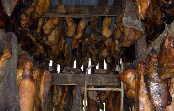 Người Trung cổ sử dụng thực phẩm giàu chất béo và không khỏe mạnh.