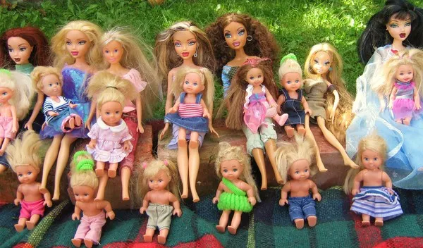 Búp bê Barbie
