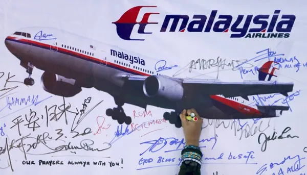 Máy bay MH370 số hiệu 404