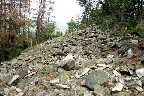 Rặng núi Taunus ở Đức