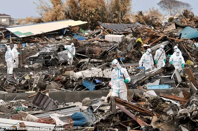 Xử lý chất phóng xạ tại Fukushima