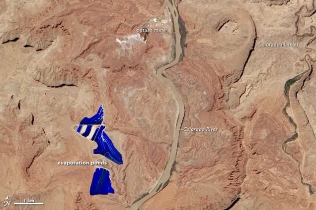 Hồ nước Potash Mine