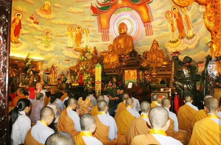 Ở Trung Quốc, tháng 7 âm lịch được coi là tháng Ma đói và bị coi là khoảng thời gian không may mắn