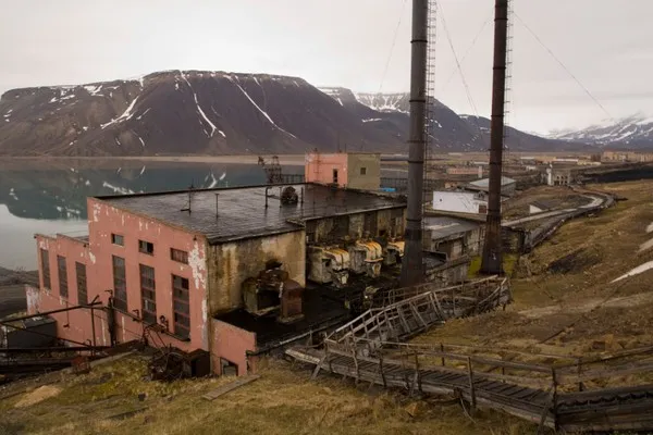 Pyramiden bị bỏ hoang