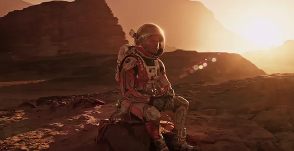 Ảnh chụp từ trailer bộ phim Martian, bộ phim hứa hẹn cung cấp thêm cái nhìn về sự sống trên sao Hỏa 