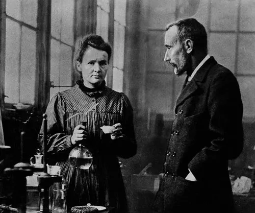 1500 năm sau, sổ tay của Marie Curie vẫn chưa hết nhiễm xạ