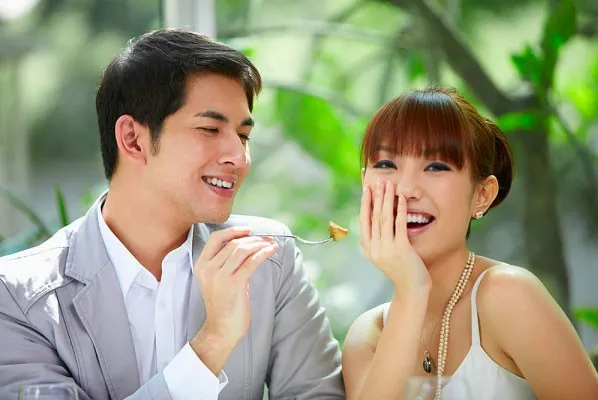 Giải mã lý do nữ sống thọ hơn nam