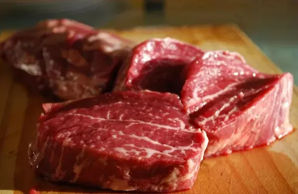 Lý giải hiện tượng miếng thịt trâu động đậy khiến cư dân mạng hết hồn