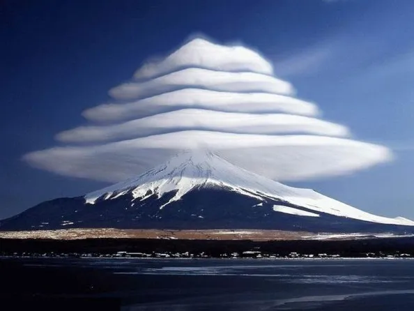 Thực hư câu chuyện "UFO" ghé thăm Nam Phi
