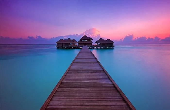 Cảnh mặt trời mọc trên đảo Huvafen Fushi, Maldives