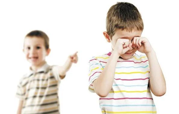 Lý giải vì sao con người thích nhìn người khác thất bại
