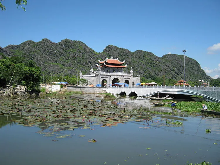 Cố đô Hoa Lư