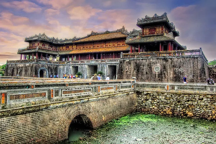 Ngọ Môn, cổng chính của Hoàng thành Huế
