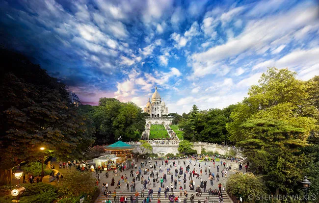 Quãng trường phía trước nhà thờ Sacre Coeur ở Paris.