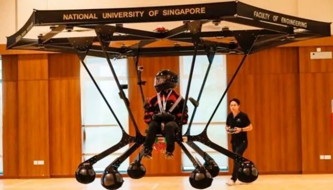 NUS chế tạo thành công drone chở người Snowstorm