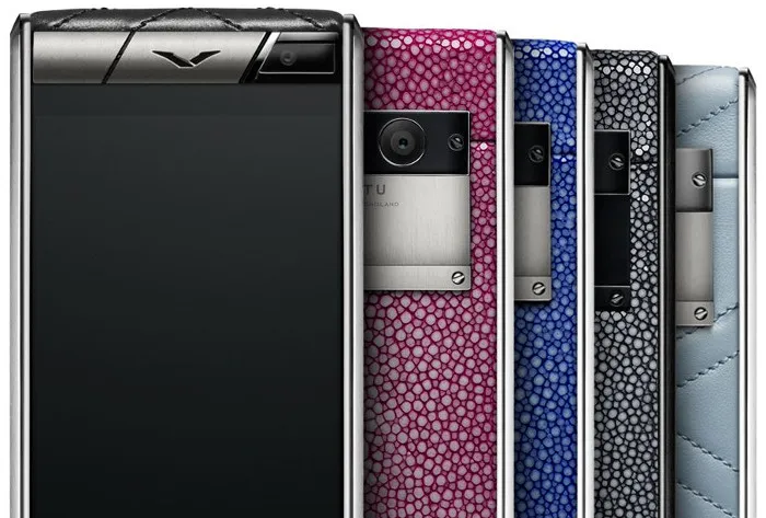 Mẫu điện thoại Vertu Aster Stingray được sản xuất có giới hạn.