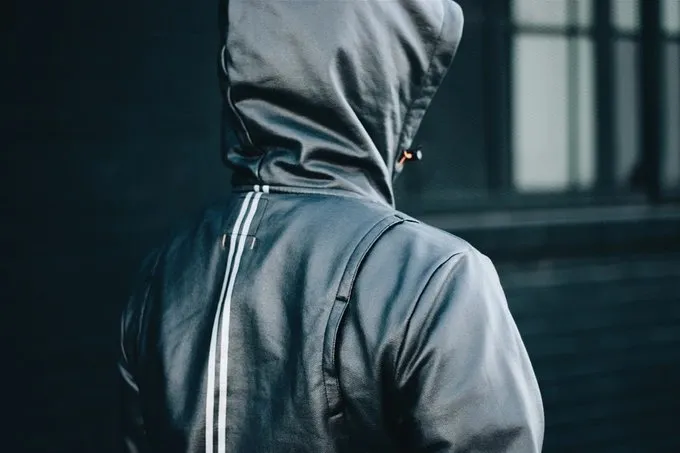 Áo khoác chống thấm nước Ultimate Hoodie.