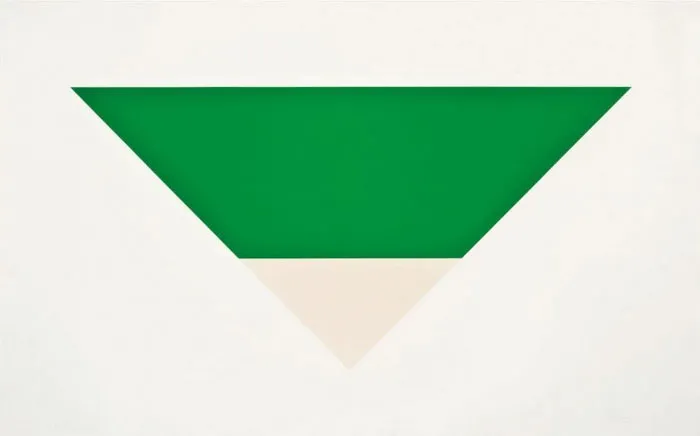 Bức vẽ "Green White" (1968) của Ellsworth Kelly trị giá 3,5 triệu USD.
