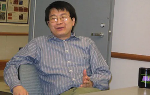 Giáo sư Nguyễn Sơn Bình.
