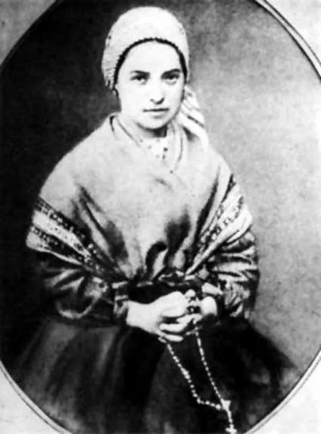 Tu nữ Bernadette Soubirous.