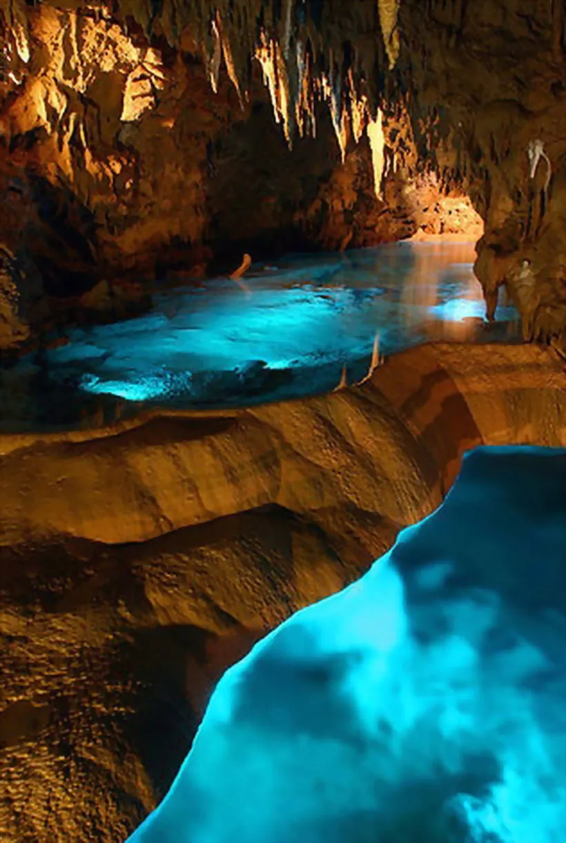 Hang Illuminated – Okinawa, Nhật Bản