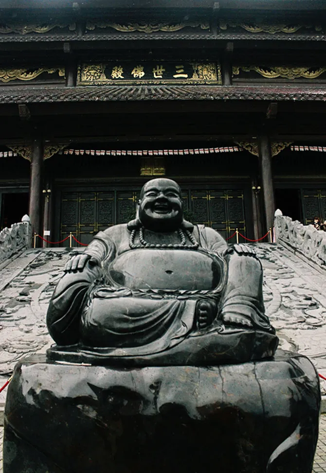 Với nhiều kỷ lục, khu tâm linh núi chùa Bái Đính đã trở thành nơi du xuân lý tưởng.