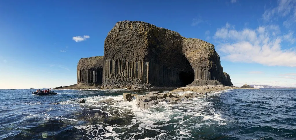 Hang Fingal, Staffa, Scotland