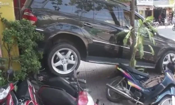 Việc xảy ra sai lệch về "góc đặt bánh xe" vốn diễn ra rất từ từ và không gây hậu quả ngay lập tức.