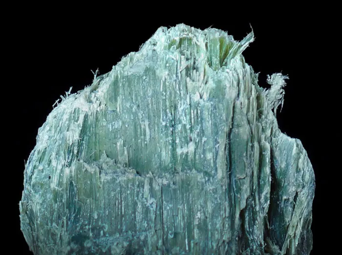 Asbestos - Mg3Si2O5(OH)4