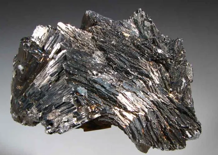 Arsenopyrite - FeAsS