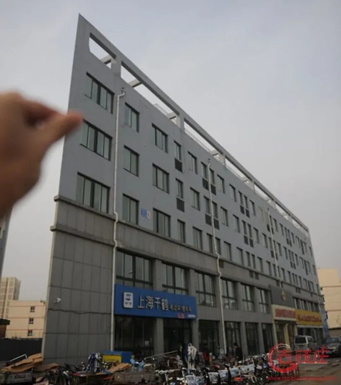 Những tòa nhà mảnh mai không ai có thể ngờ tới