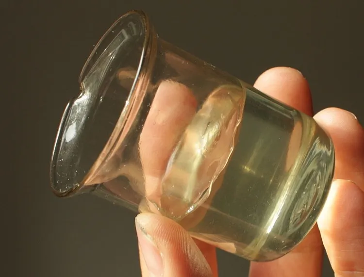 Tinh thể lỏng.