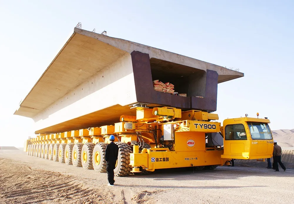 Chiếc TY900 dùng để vận chuyển "đường hầm" khổng lồ.