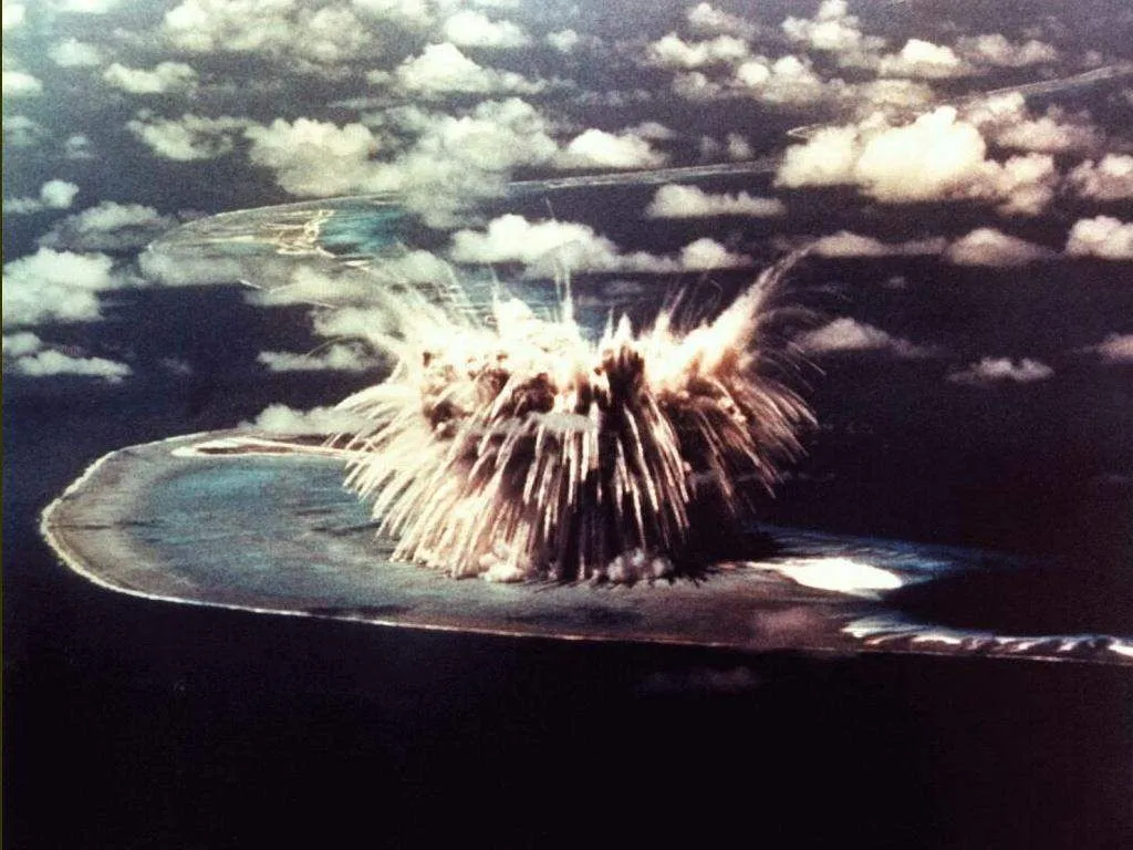 Hòn đảo cũng là bằng chứng xác thực về chiến tranh lạnh và sự phát triển của vũ khí hạt nhân