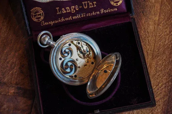 Đồng hồ bỏ túi của Lange & Söhne.