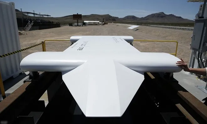 Thử nghiệm của Hyperloop One tại đây là một bước trong giai đoạn phát triển hệ thống đẩy cung cấp chuyển động ở tốc độ cao cho hành khách hoặc khoang chở hàng trượt trên đường ray từ tính bên trong đường ống.