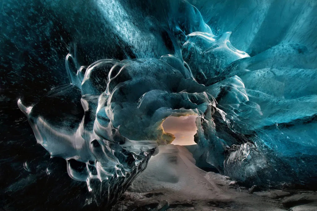 Hang băng ở Iceland