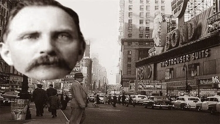 Rudolph Fentz xuất hiện tại Quảng trường Thời đại ở New York năm 1950 gây xôn xao dư luận.